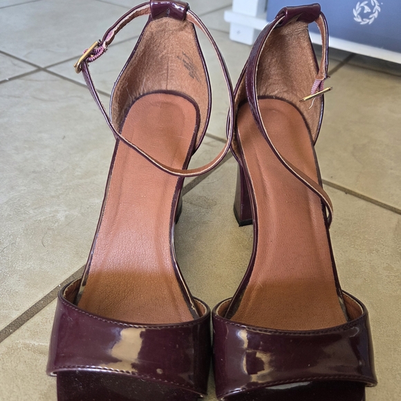 Shoes - Elegant Burgundy Women's Heels